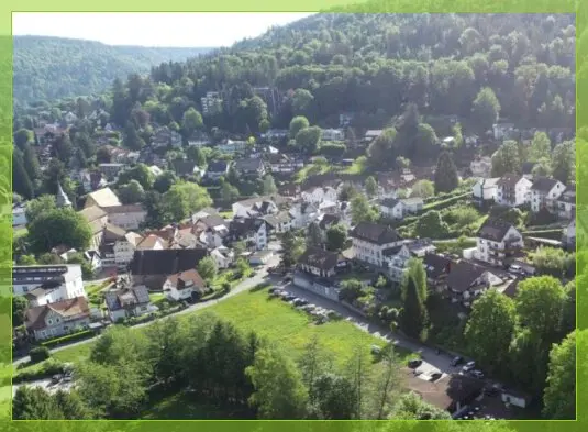 Drohnenluftaufnahme Drhnenaufnahme Stadt von oben.